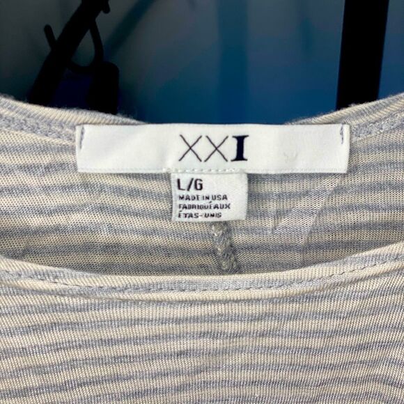 Forever 21 Gray Striped Cropped Tank - Picture 3 of 3